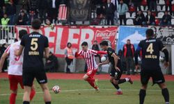 İstiklalspor’da şampiyonluk rüzgarı esiyor; 2-1