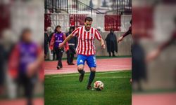 Türkiye İstiklalspor’un golcüsü Rüzgar’ın oğlu Kemal’i konuşuyor