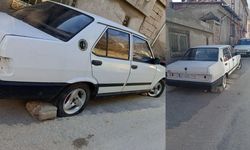 Kahramanmaraş’ta park halindeki iki aracın lastikleri kesildi