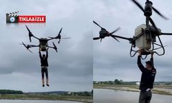 Bir çiftçi drone ile tarlada uçtu