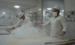 Bayram öncesi Gaziantep’te baklava mesaisi