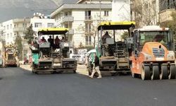 Dulkadiroğlu Yenişehir Mahallesi’nde Asfalt Seferberliği Sürüyor