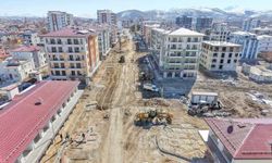 Elbistan’da Hacı Esat Efendi Caddesi Büyükşehir’le Yenileniyor