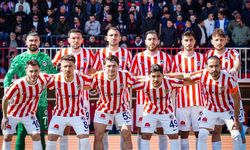 Zirve takibini sürdüren İstiklalspor 27 haftada 57 puan topladı