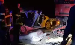 Otomobil ile kamyon çarpıştı: 1 ölü, 5 yaralı