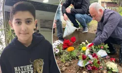 Saldırıda hayatını kaybeden Kerem'in mezarına çiçekler dikildi