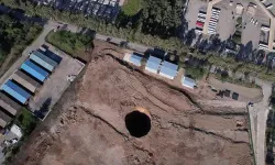 Hatay'da 35 metre çapında obruk oluştu