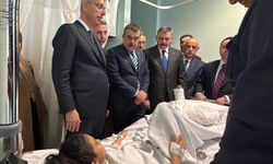 Bakanlar Kahramanmaraş'taki silahlı saldırıda yaralananları ziyaret etti