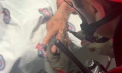 Kahramanmaraş'ta hastanın parmağına sıkışan yüzüğü itfaiye ekipleri çıkardı