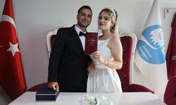 27 bin 20 depremzede çift evlilik kredisiyle yuvasını kurdu