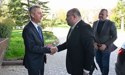 Kahramanmaraş AK Parti Milletvekili Prof. Dr. Mehmet Şahin, KSÜ Rektörü Okumuş’u Ziyaret Etti