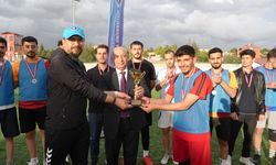 İstiklal Üniversitesi Futbol Turnuvası’nda Şampiyon: Hemşirelik Bölümü