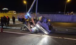 Kahramanmaraş’ta ikiye bölünen araçtan mucize kurtuluş