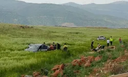 İki otomobil çarpıştı: 1'i çocuk 5 yaralı