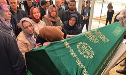 11 yaşındaki Almina'nın son yolculuğunda annenin ağıtları yürek yaktı