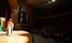 Sahne Maraş’tan Miniklere Tiyatro Şöleni