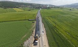 Elmalar – Çokyaşar Yolu Sıcak Asfalt ile Kaplanıyor