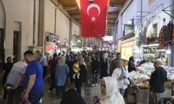 Kahramanmaraş’ta Bayram Öncesi Vatandaşlar Çarşıya Akın Etti