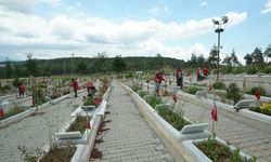 Büyükşehir, Kapıçam Mezarlığı’nı Bayrama Hazırlıyor