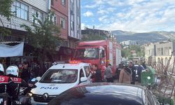 Kahramanmaraş’ta inşaat çalışmalarını izleyen genç düşerek yaralandı