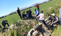 Elbistan’da Otomobil Kanala Uçtu: 4 Kişi Yaralandı