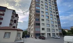 10'uncu katından düşen genç, hayatını kaybetti