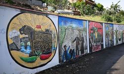 Kahramanmaraş'ta istinat duvarları sanatsal çizimlerle renkleniyor