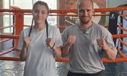 Günde 3 saat antrenman yapan Özge, iki kupayla döndü
