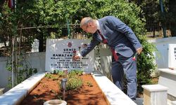 15 Temmuz şehidi Niyazi Ergüven, Kahramanmaraş'taki kabri başında anıldı
