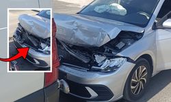 Kahramanmaraş'ta otomobil öğrenci servisine çarptı