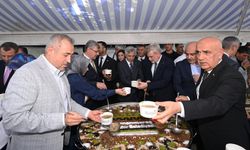 Büyükşehir, Binlerce Vatandaşı Aşure Bereketinde Buluşturdu
