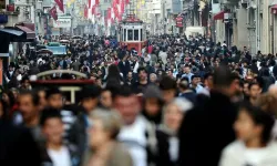 Türkiye’de Kadınlar Erkeklerden 5,2 Yıl Daha Uzun Yaşıyor