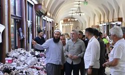 Başkan Görgel, Kapalı Çarşı’da Esnaf ve Vatandaşlarla Bir Araya Geldi