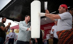 1 Ton Maraş Dondurması Dakikalar İçinde İlgi Odağı Oldu