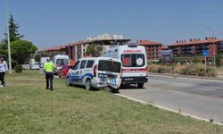 Kaza yerindeki polis aracına otomobil çarptı: 1’i polis 1’i bekçi toplam 6 yaralı