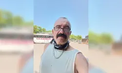 Ziyaretine gelen arkadaşını başına tokmakla vurarak öldürdü