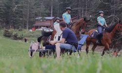Kahramanmaraş'ta Atlı Jandarmadan Orman Yangınlarına Karşı Farkındalık Mesaisi