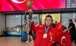 Down sendromlu Zeynep Sude, kendini korumak için başladığı judoda dünya şampiyonu oldu