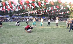 Kahramanmaraş'ta Geleneksel Karakucak Fuar Güreş Festivali düzenlendi