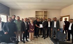 Başkan Ferhuşoğlu mazbatasını aldı