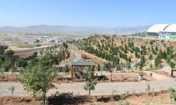 Bakan Kurum, İlk “Yeşil Ruhsat”ı Başkan Görgel’e Takdim Etti