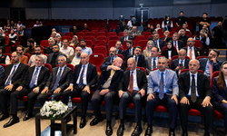Kahramanmaraş'ta Dirençli Şehirler Zirvesi: Yeniden İnşa ve Afetlere Hazırlık Masaya Yatırıldı