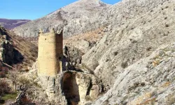 Kahramanmaraş’ta İsmiyle Merak Uyandıran Tarihi Yapı: Sütpişiren Kalesi