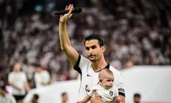 Necip Uysal, Beşiktaş taraftarına veda etti