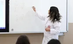 Öğretmen önlüğü standartları belirlendi