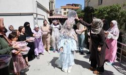 Kahramanmaraş'ta hafızlığını tamamlayan Fatma Zehra'dan doktor babaya duygulandıran sürpriz