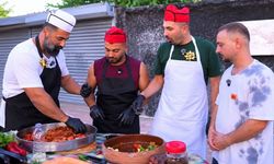 Ünlü YouTuberlar Eli Böğründe Yaptı
