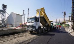 Büyükşehir Genç Osman Mahallesi’nde 30 Bin 2’nci Sokağı Sıcak Asfaltla Yeniliyor