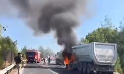 Kürtül yolunda seyir halindeki kamyonet alevlere teslim oldu