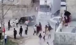 Kavganın Ortasına Aracıyla Daldı 7 Kişi Yaralandı
